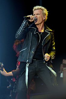 Happy punk birthday to Billy Idol! 