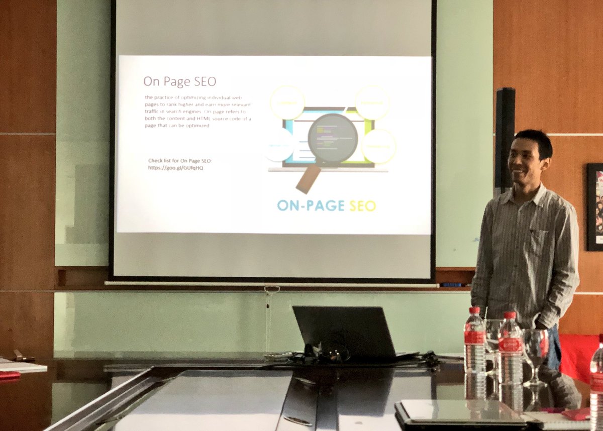 HalinahAtan's tweet image. Updating knowledge session.
SEO in a nutshell. #knowledgeupdate