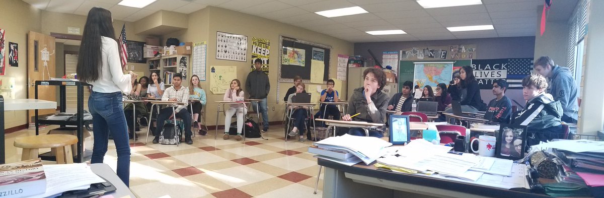 msgrey_ahs's tweet photo. #AHS Debate Club: weighing in on benefits &amp; concerns regarding numeric vs letter based grading system in high schools #informeddialogue https://t.co/RgDC1Agiog