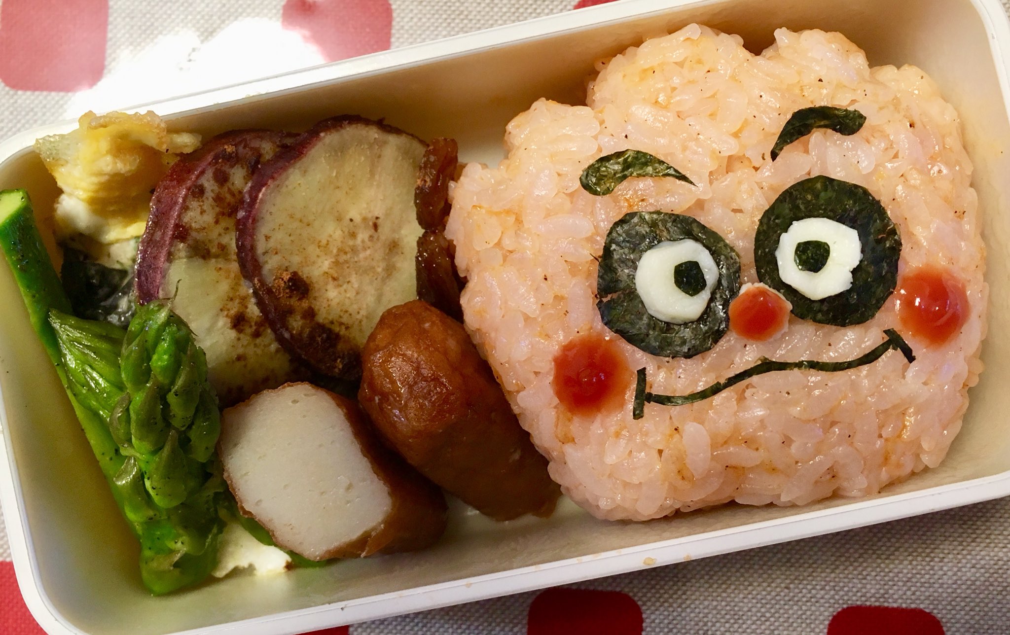 れみ 今日のキャラ弁はクリームパンダです キャラ弁 アンパンマン T Co Abfmiqvjs0 Twitter
