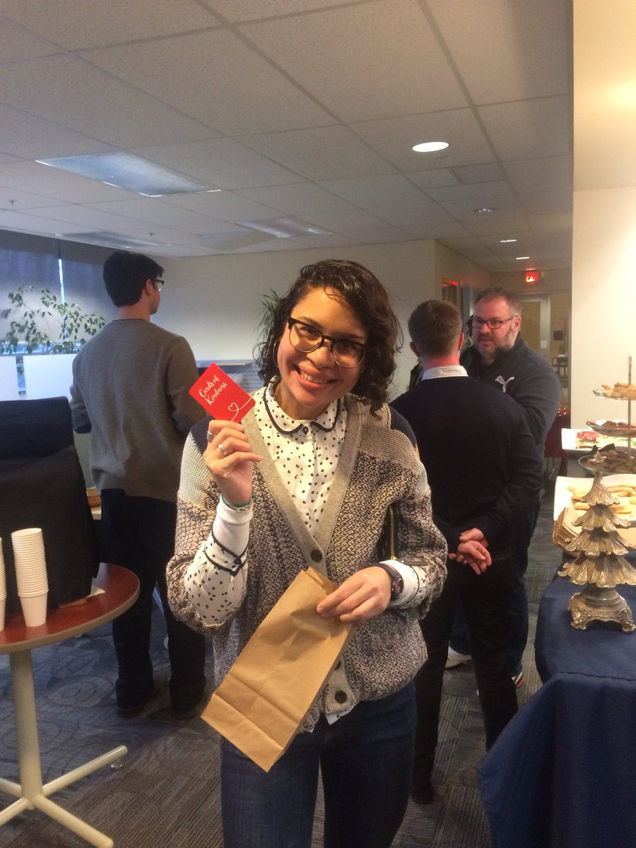 _balyasnikova's tweet photo. Our own @_lizanavarro donated delicious baked goods for @unitedway fundraiser at @UBCEduc #LLEDersRock https://t.co/ObchYebpEY