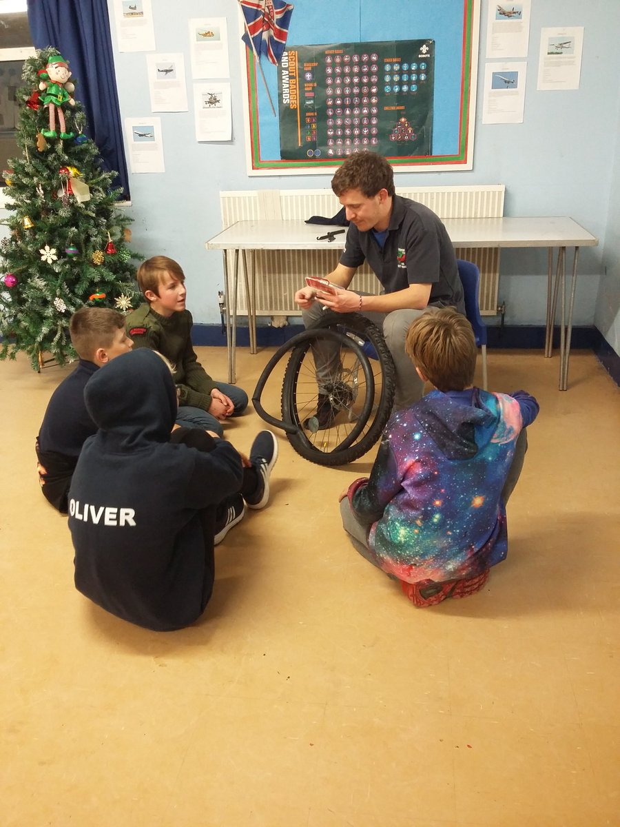 7thAirScouts's tweet photo. 1/2 The Scouts had great fun tonight learning some new skills @WestSussexScout #iScout https://t.co/MOmQB9Np4u
