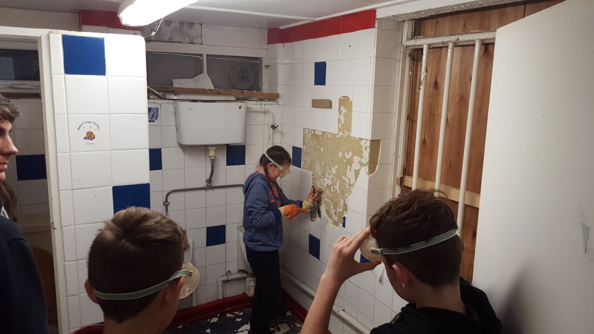 7thAirScouts's tweet photo. 2/2 The Scouts had great fun tonight learning some new skills @WestSussexScout #iScout https://t.co/qAqFAxEB6r