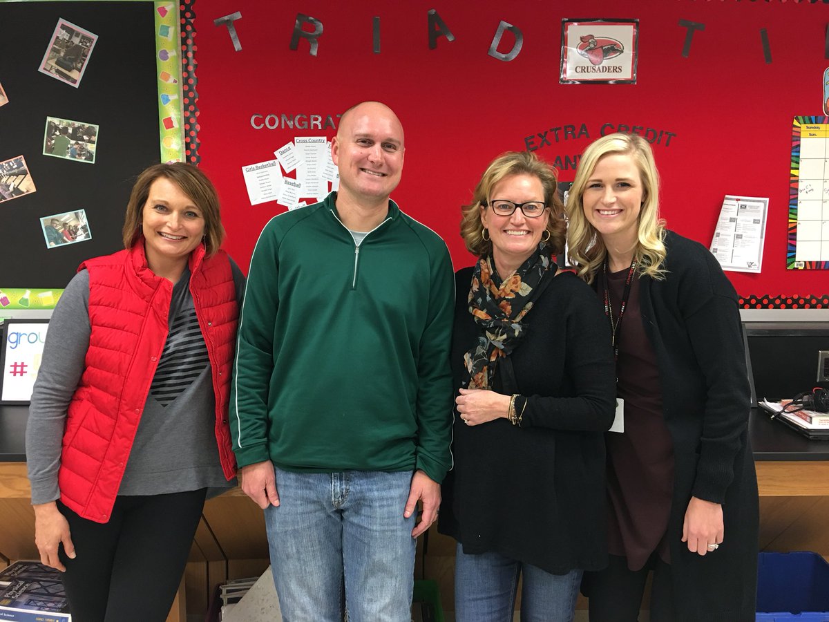 MikeWielgus's tweet photo. Congrats to @Jennife04513248 @wise_gabe @Landmann001 @Barthsarah3 for being the first to finish the #Obsidiangc Google Certification Game created by me and @AdamGeisen and are now #Google Certified Educators! @TriadNews @TMSCrusaders #TRIADVANCES #triadproud https://t.co/btuKtPcCEz
