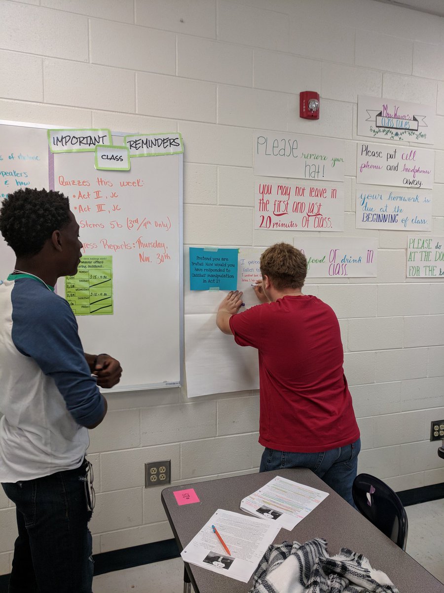 MrsWeaverBHHS's tweet photo. #CarouselBrainstorm #Collaboration #JuliusCaesar #Review #AVID #WICOR https://t.co/0pRzXqY30y