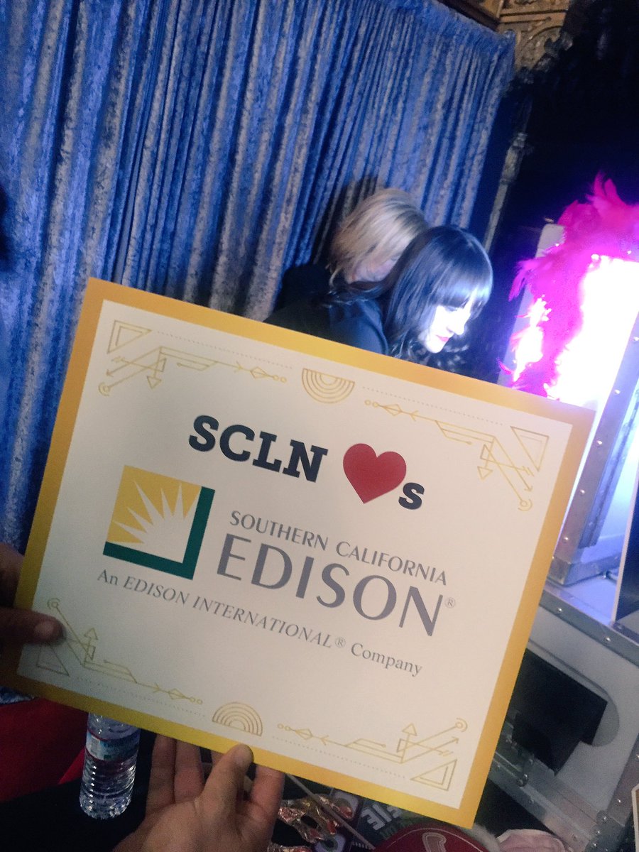 SCE_TammyT's tweet photo. Classy start to the #SCLNVisionariesAwards! @SCE ❤️ @SCLN, too! Congratulations on your 30 years of #leadership &amp; service. https://t.co/BYOWPwSZwu