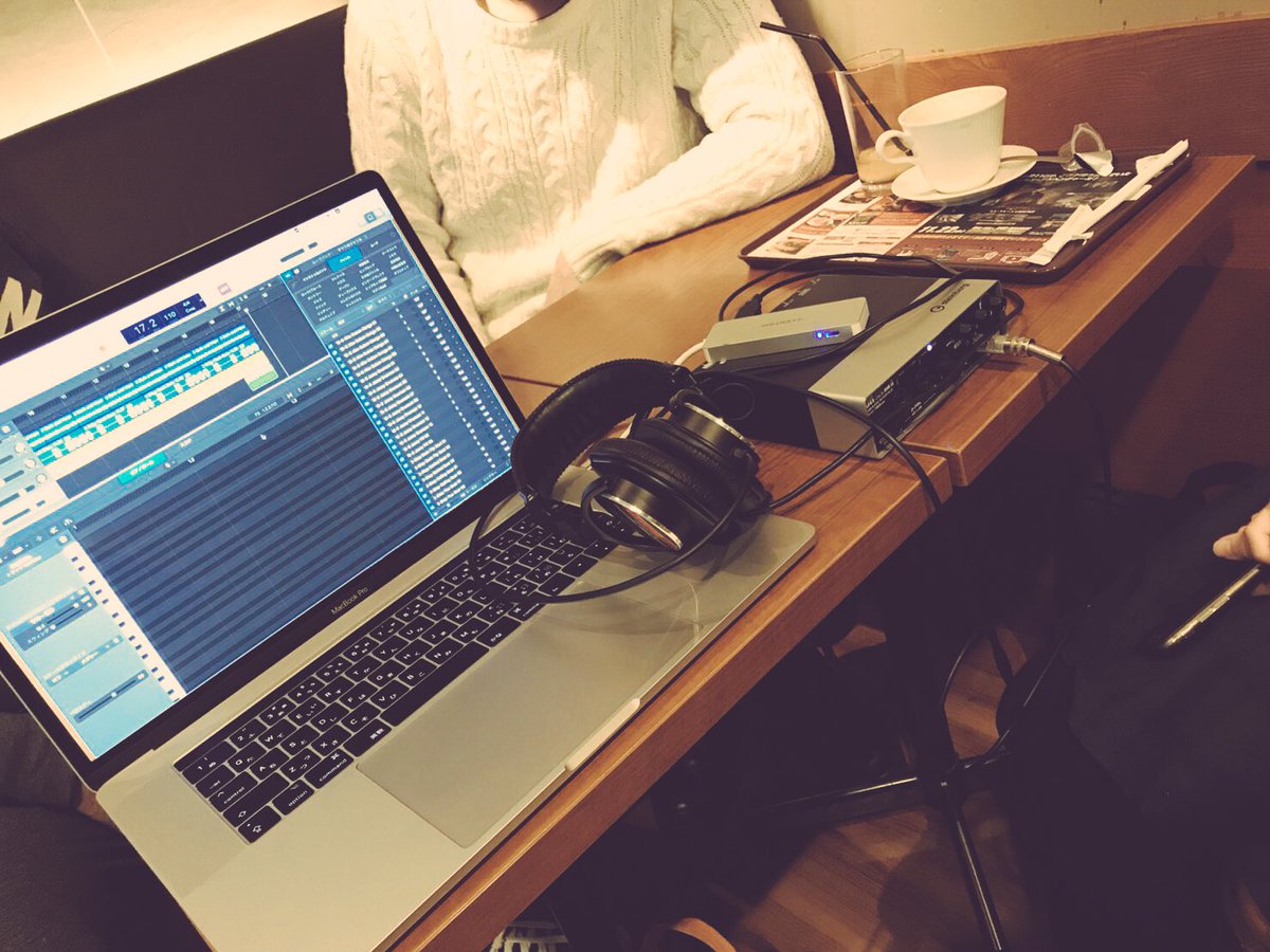 vantan_dtm's tweet photo. イベントに向けて今皆んなで1部の作曲体験のレクチャー練習をしています！人に教えるって難しいですねw
皆さんに良いワンフレーズを作ってもらえるように頑張ります！ https://t.co/F07MvL17Up