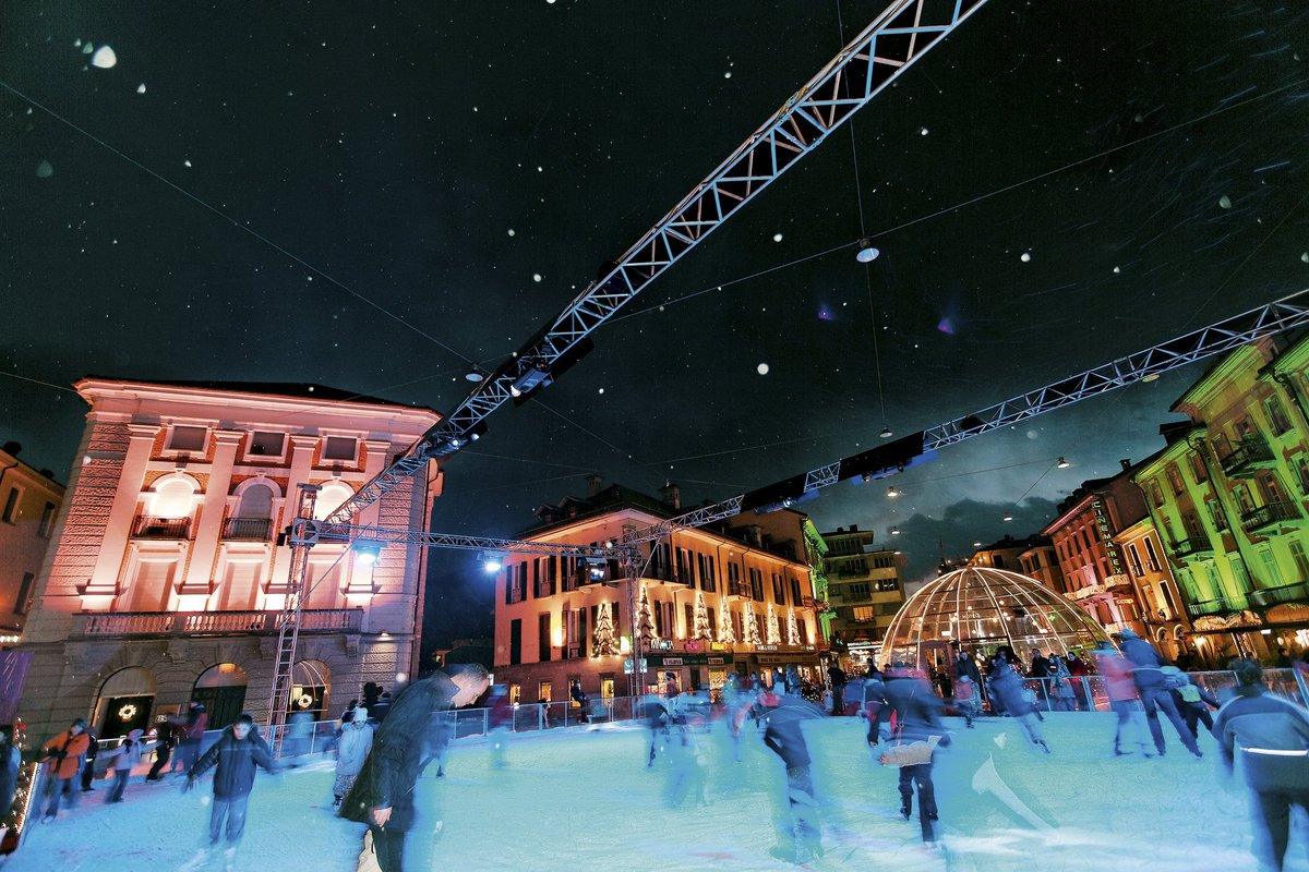 MySwitzerlandIN's tweet photo. Ice, ice, baby! The skating experience is a special one at these locations: https://t.co/06bGNlsyve https://t.co/TGBGwTvIhy