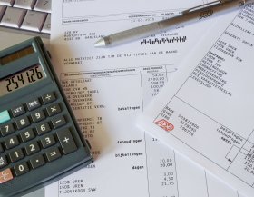 Gebruik je een auto voor je bedrijf? Dan mag je autokosten aftrekken. Hoe? In dit filmpje zie je hoe het zit: ow.ly/jLWY305CIEe