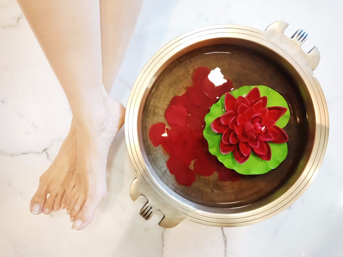 tamannaahspeaks's tweet image. This is how I unwind. It is my entry to the #CaptureTheRed contest. You can participate too by clicking on this link - bit.ly/2jzp0xY . #OPPOF5PowerfulRed @oppomobileindia