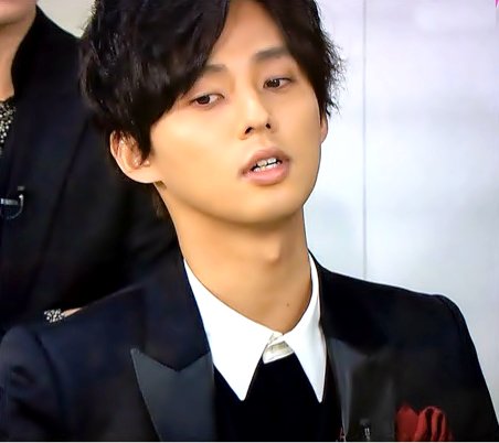 O Xrhsths Shumi Sto Twitter Zipの千賀さんソロポスターポーズ真似る藤ヶ谷君 あざとかわいいヽ O 丿 赤い果実 Kismyft2 藤ヶ谷太輔 Np