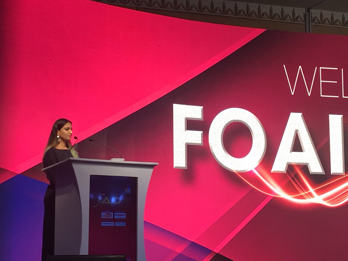 IamRitzBitzz05's tweet photo. With so much light @KaveaRChavali is ready to make this December a Delight! Chosen to host #foaid2017 @TheLalitGroup Mumbai 🎤🎤🏆🎤🎤👏🏽👌🏼💕💕👊🏻👊🏻 
#anchorpresenter #lifeofananchor #hotelhopper #myartistmypride #talentmanager #lovewhatido🤩🤩😄👌🏼👌🏼👏🏽👏🏽👏🏽💕💕 https://t.co/1aBjnzRuJF