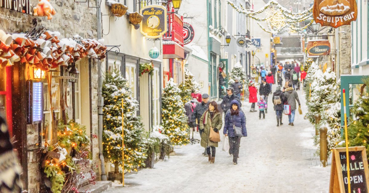 HuffPostQuebec's tweet image. Time to head to la belle province! Quebec City was ranked one of the best Christmas destinations in the world huffp.st/BQlBuQb