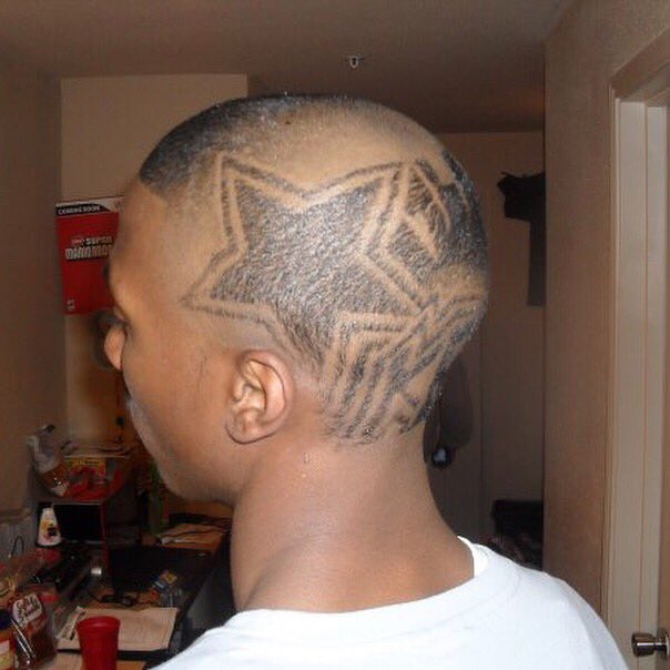 Phi_NullyFamous's tweet photo. I might post a throwback Thursday. Freshman year of college #PVAMU #Fall09 #Spring2010 semester https://t.co/xSoJVeQzpN