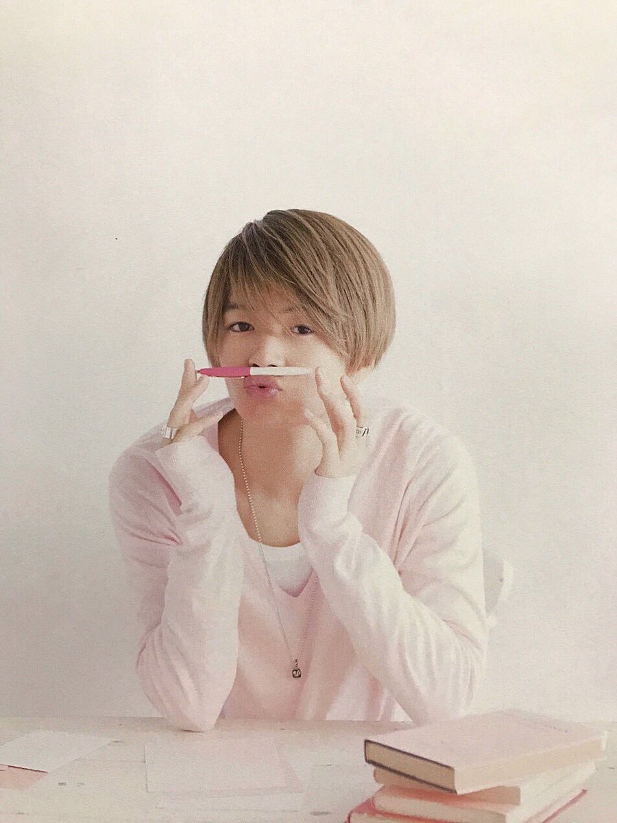 riim1637's tweet image. 勉強の息抜きに便乗します🙈💜

#1RTで ホーム画面
#2RTで ロック画面
#3RTで 家族構成
#4RTで 名前の漢字一文字
#5RTで 住んでる都道府県
#6RTで 中学時代の部活
#7RTで 身長
#8RTで 血液型
#9RTで 字披露
#15RTで 本人アイコン