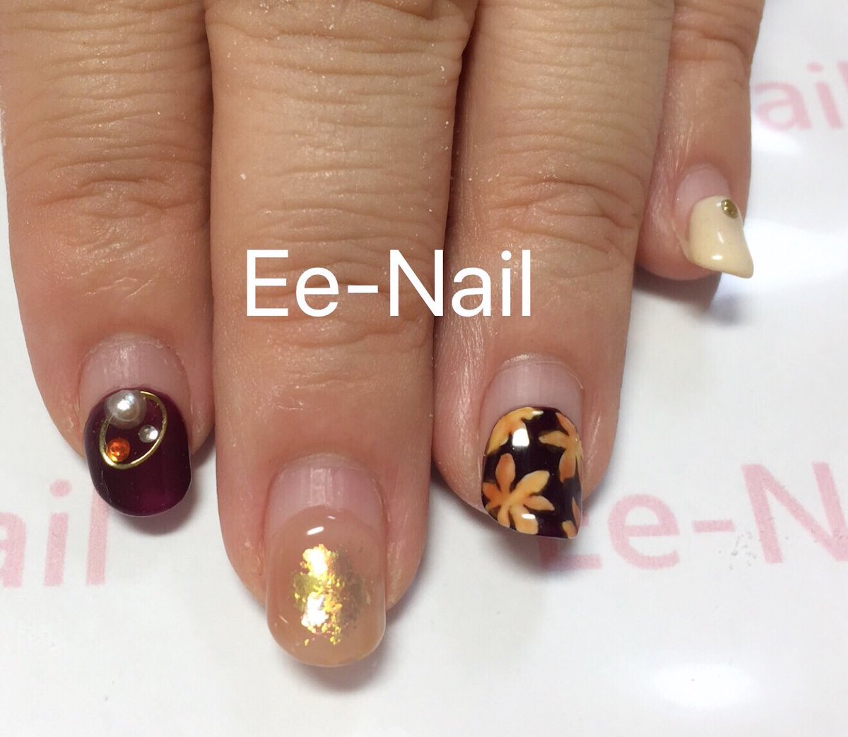 池袋ネイルサロン Ee Nail V Twitter イイネイル 池袋ネイルサロン 秋ネイル シンプル シンプルネイル 大人ネイル Nail Nails Naildesign Naildesigns 美甲 美爪 ワンカラー ワンカラーネイル シアーベージュネイル ジェルネイル L 紅葉ネイル 持ちがよい 1ヶ月以上