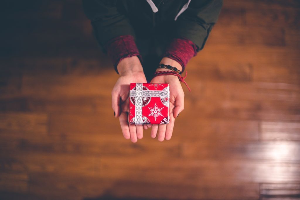 Get the perfect gifts for your loved ones this holiday season at One World Bracelet! (link in bio) 
PC: Benwhitephotography