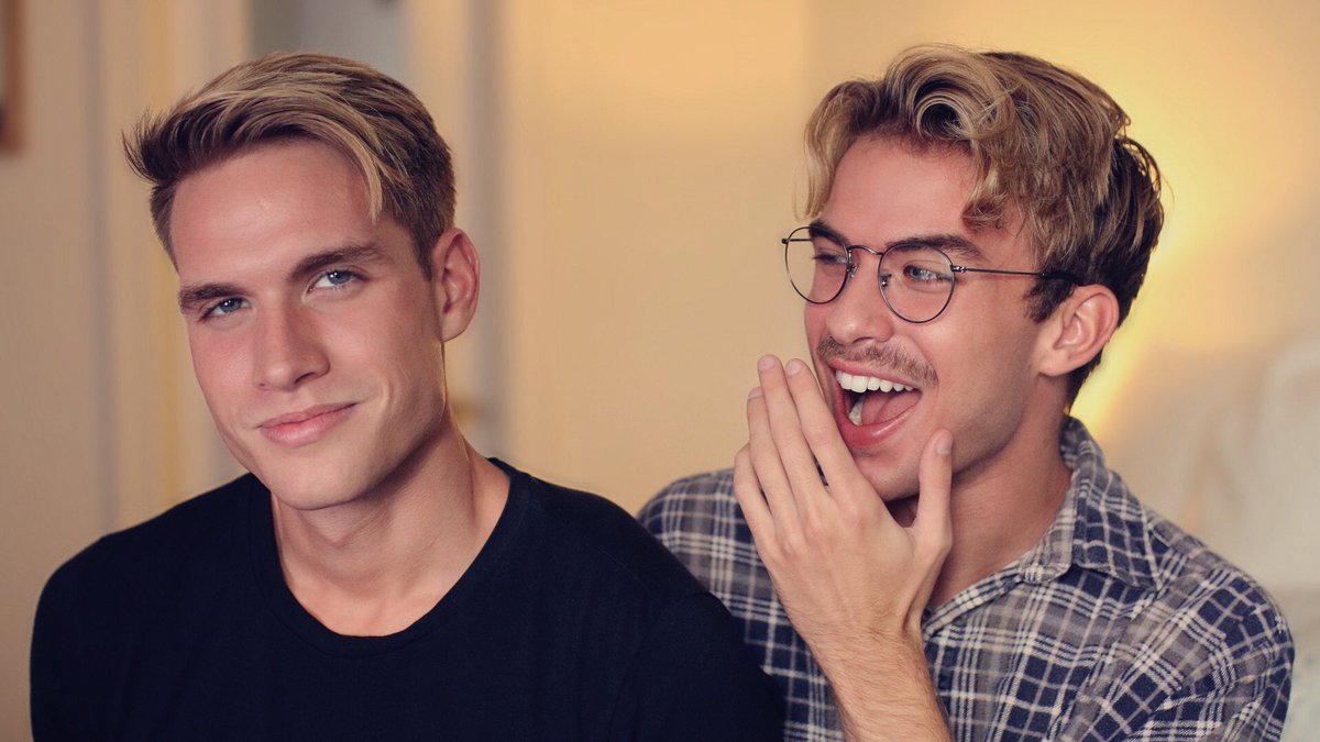 NEW VIDEO: How I Met My Boyfriend

austin was always so nervous about sharing how it really happened but the wait is over folks 

link: youtu.be/vDYeT1ghJFQ