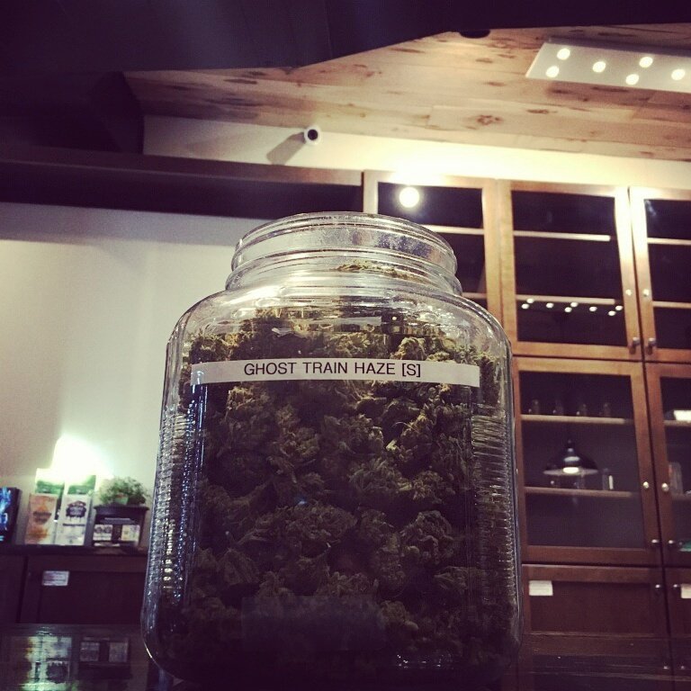 GHLabsDenver's tweet photo. 🙊Generation Health ☺ Happy Hour 🕖🕘6pm-9pm Come visit us tonight between 🕖6pm to 9pm🕘Bud; $75-$100oz🙉$4PreRolls Restrictions may Apply. Offer Valid 11/30
GENERATION HEALT OFFICIAL
#like #share #wow #craftpanacea #710craft #$75oz #💨💨💨💨🔥🔥🔥🙌🙌👊 #🙌 #Distillate #Sesh # https://t.co/6MKpB8SHOS