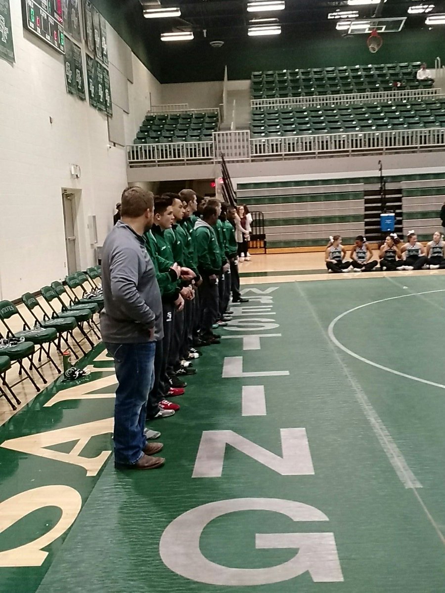 ESFWrestling's tweet photo. Ready to wrestle! @sf_wolves https://t.co/SGgVwfwa3N