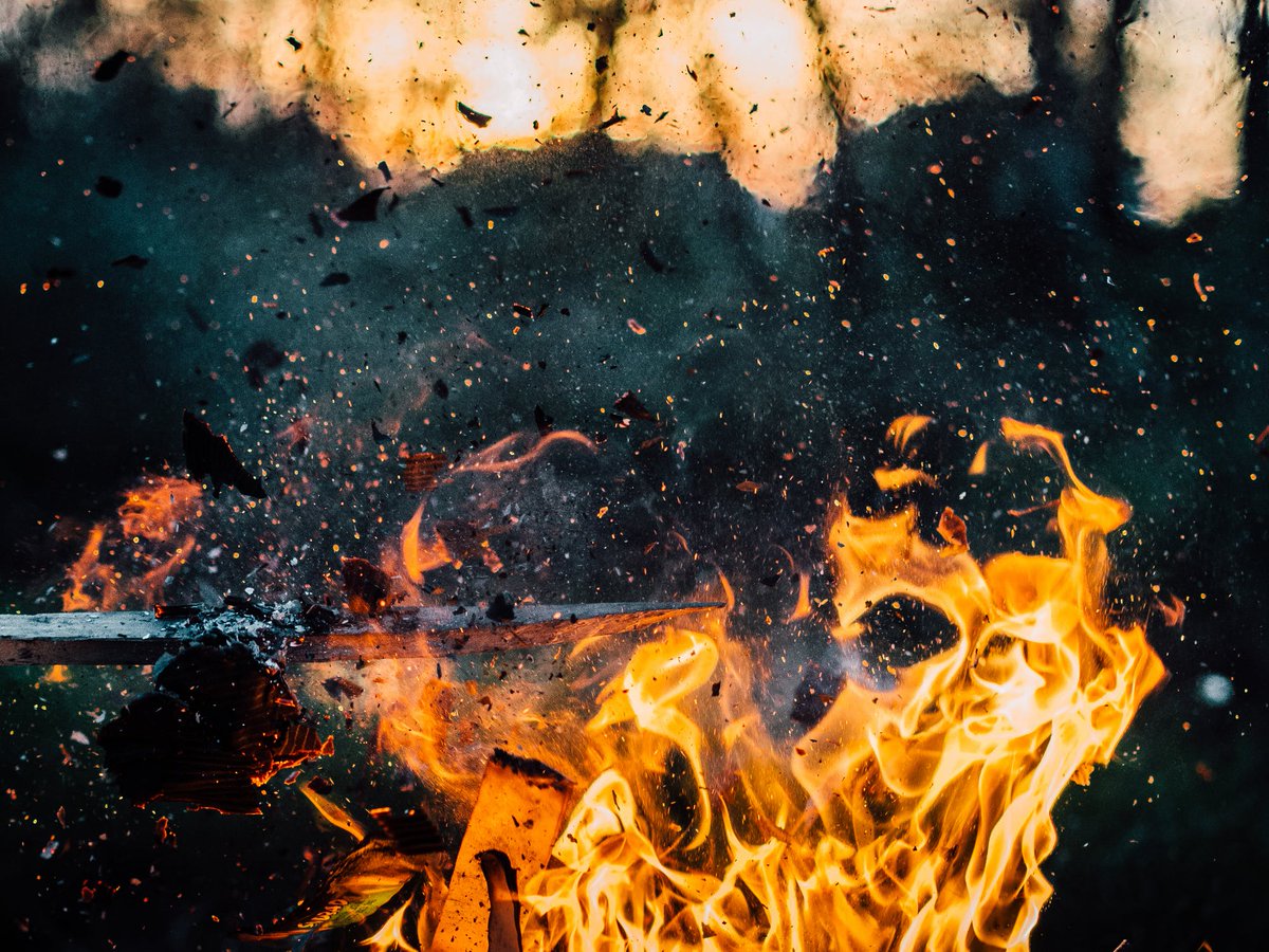ecologyst_'s tweet photo. Everyone loves free stuff. 🎁
Today ONLY.
ALL online orders $150 or more:
• FREE firestarter from @abeego.
• FREE limited edition holiday gift from @sitka.
• FREE shipping (also from @sitka).
Ends 11:59:59 PST. sitka.ca
#SitkaGoods #Giveaway #ShopLocal https://t.co/AhwxUR9PwN