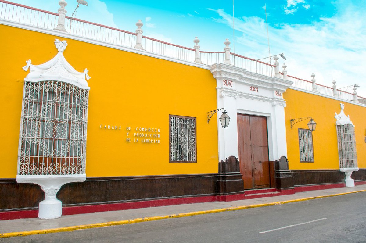 CCLL_Trujillo's tweet photo. De enero al 23 de noviembre de 2017, en #LaLibertad se registra más de 606 millones de soles en #deudas, siendo más de 4 mil empresas y 23 mil personas reportadas a las centrales de riesgo bajo la modalidad de #protestos, según la #CCPLL. https://t.co/1jsEYRg38i https://t.co/2g88IUsLFo