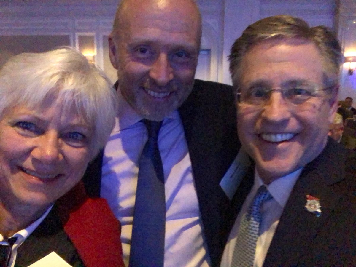 bernard_moens's tweet photo. A reunion of sorts :-) #OFIIdinner https://t.co/VgVQ01CZf4