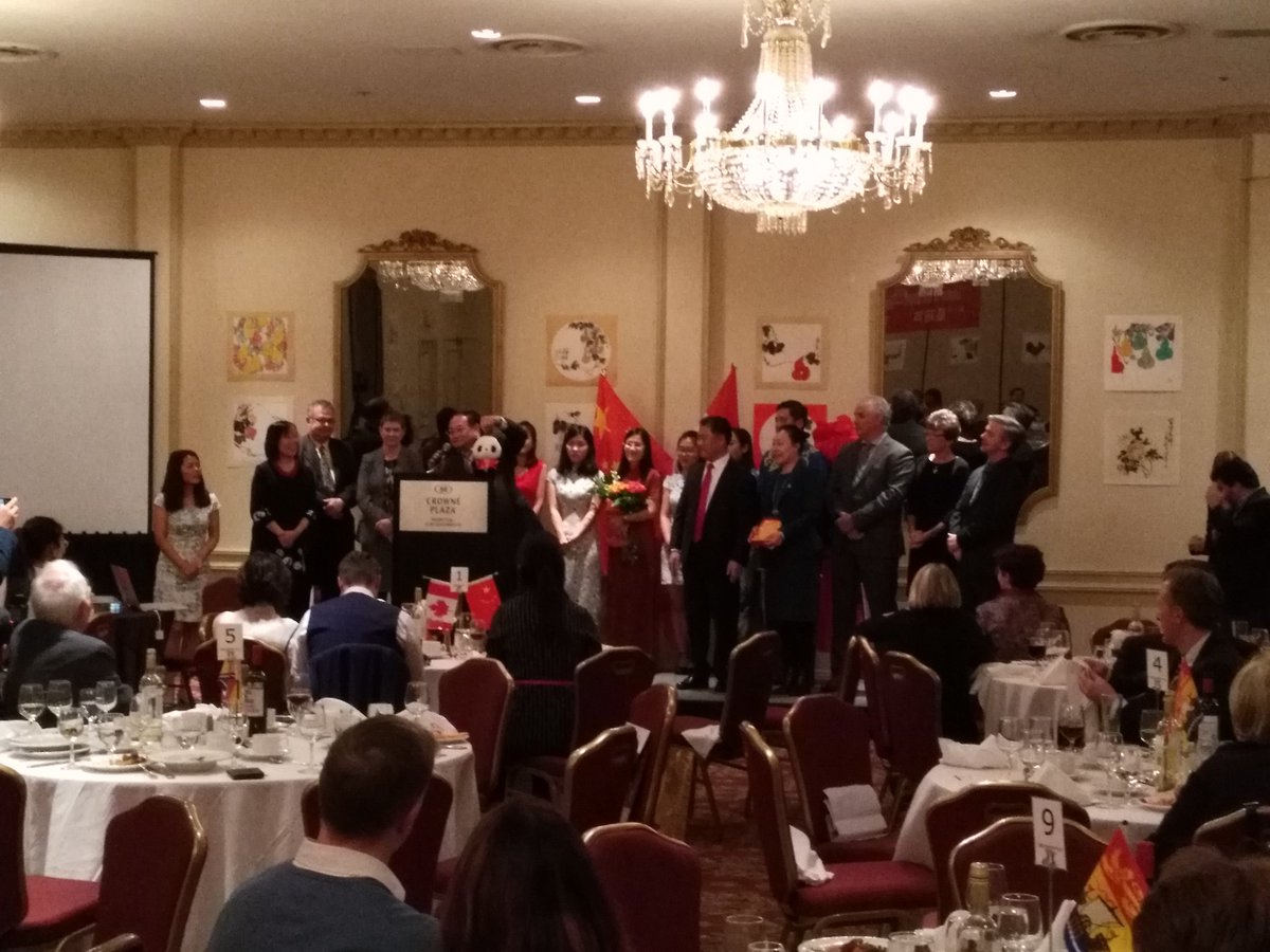 MikeCusack's tweet photo. Having a great night celebrating 20 years of educational partnership between New Brunswick and China. #nbed #AEI #China https://t.co/m7Pw33MTd5
