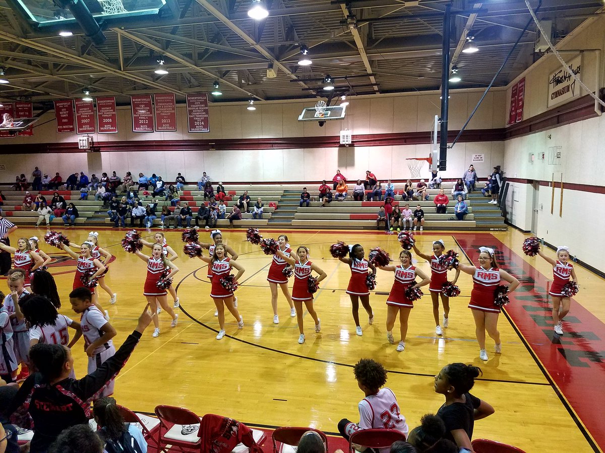 RMS Cheerleaders bringing the spirit tonight! <a href="/RMSortn/">Robertsville Middle</a> <a href="/RMS_ORS/">Robertsville Middle</a>