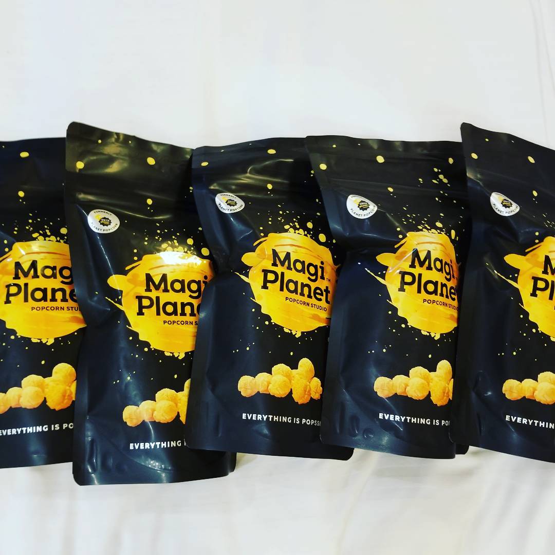 PlanetPopcornID's tweet photo. Hello December !
It's first day of another new month
Time flies so fast ! It's almost 2018 

Anyway Happy Long Weekend friends !
Visit our shop NOW, we already restock our CornSoup flavours @katalogpromosi https://t.co/SU50raalk4