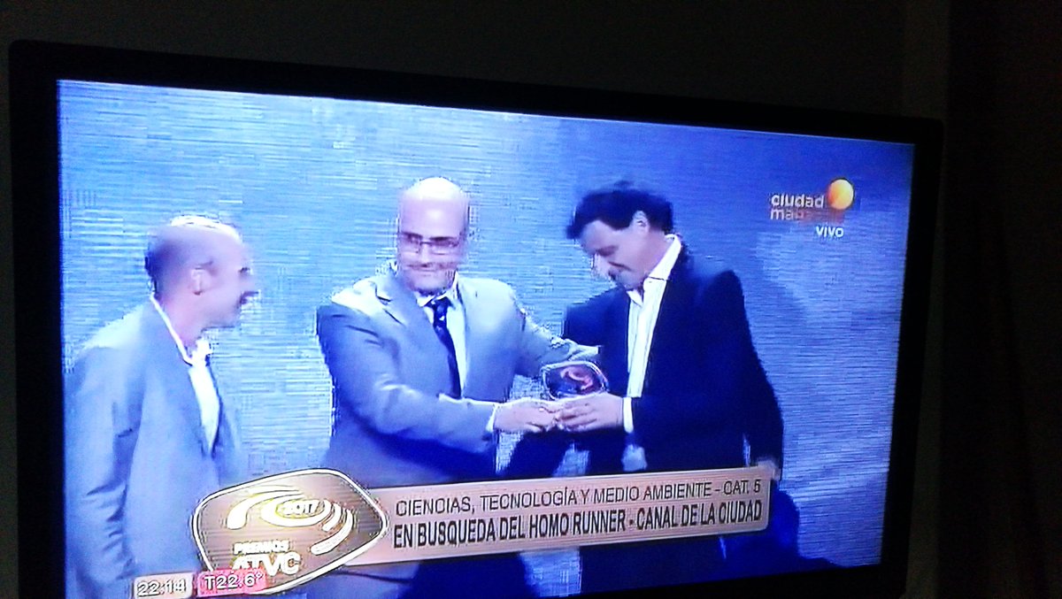 JotaPecamara's tweet photo. Los trabajadores en condiciones precarizadas ganan premios @horaciorlarreta  #PremiadosYPrecarizados  #PremiosATVC https://t.co/FQwP6FBwtb