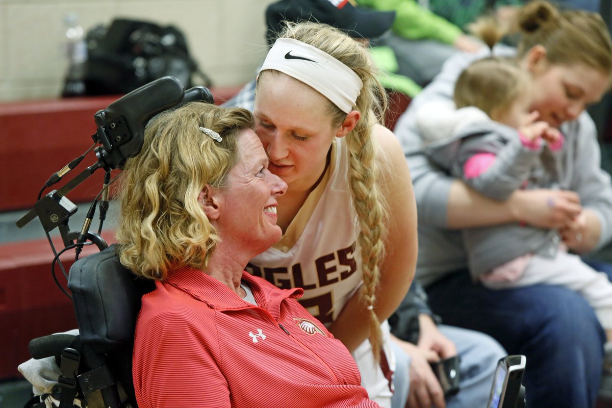 SeeMurphsTweets's tweet photo. The mom of Fargo Davies senior Carly Kottsick died Tuesday after 13 years with ALS. The Kottsicks shared their story last year. They have strength beyond comprehension. https://t.co/4sPQBImJrb https://t.co/AnGXyKE5RJ