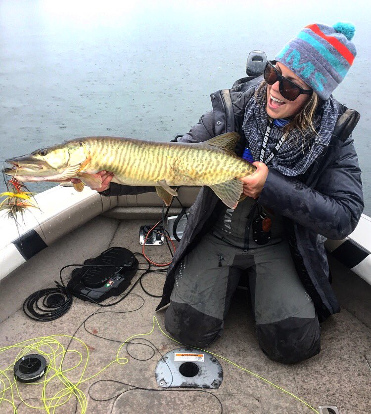 Cold + rain = musky ! #feelconnected #flyfishing @FishGLoomis