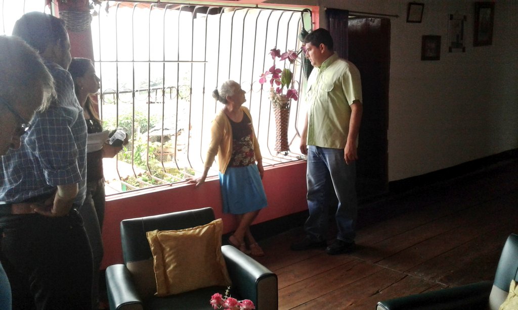 PsuvJcs's tweet photo. #Mas de la visita de nuestro Camarada @JEHYSONGUZMAN en Palmira. https://t.co/DLxkyIs7OU