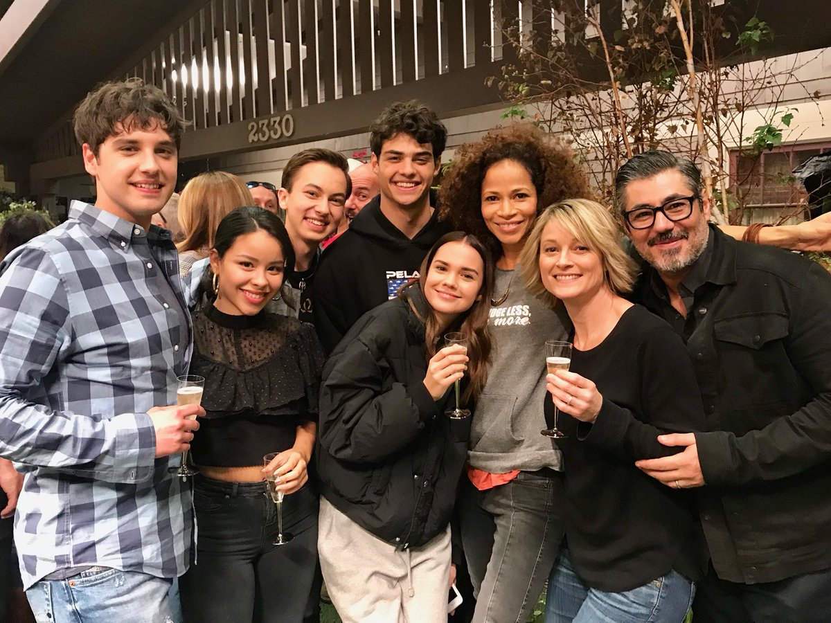 TheFostersTV's tweet photo. Breaking out the champagne to celebrate 100 episodes of #TheFosters 🥂 https://t.co/VTlhoNB8SC
