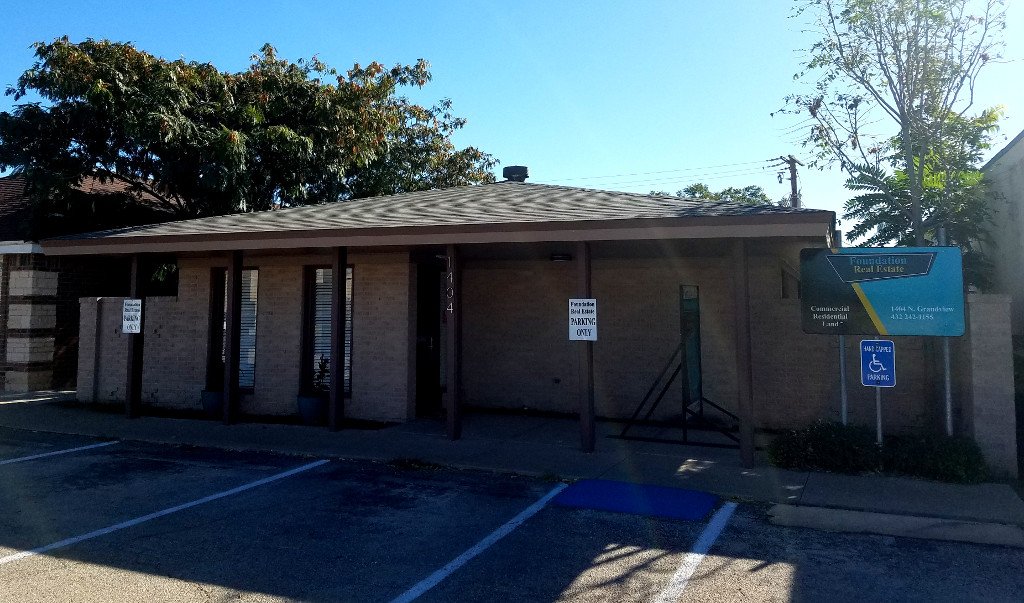AsgardAnnounce's tweet photo. 1350 SF Office #Odessa Texas High traffic area Listing: https://t.co/CNsMvDdkov #OdessaTexas #PermianBasin #WestTexas #CRE #RealEstate #Listing #Lubbock #Houston #Midland #CommercialRealEstate #ForSale #TXRealty #TexasRealEstate https://t.co/Je8jRhfyYZ