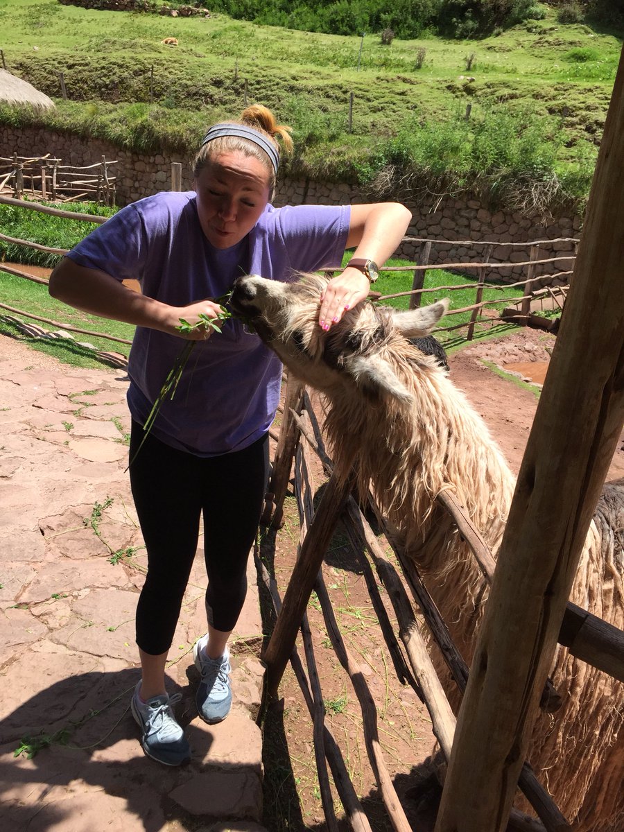abigailclaire4's tweet photo. #throwbackthursday #buppc to traveling to Peru with my sistas https://t.co/QTqjkruR5a