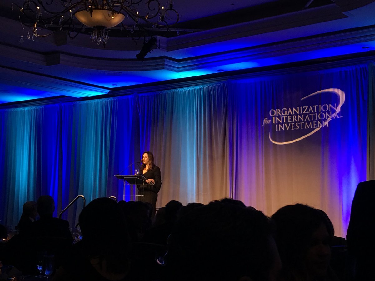 PamelaFOlson's tweet photo. #ofiidinner Great dinner, Nancy! Thanks! #PwC https://t.co/0txIAYeVXg