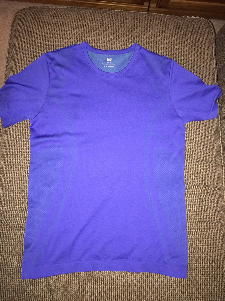 jeremypmurphy's tweet photo. +MD Athletic Compression T-shirt (new review) by @jeremypmurphy: https://t.co/imTkMcZ75M #MD #compression #running #BeBrilliant #RunningSafetyMonth @Brilliant_Safe @OrangeMud @oakley https://t.co/SeLGK7DRZ2