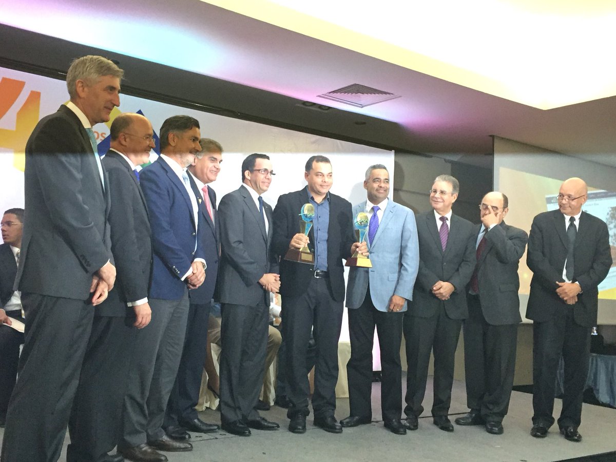 adompretur's tweet photo. Pankri Corcino del periódico @elDineroDO gana el Gran Premio Epifanio Lantigua #Pel2017 gracias a los patrocinadores #HotelBarceloSantoDomingo @CicomRD @PUNTACANARESORT @JAC_RD @Popularatulado @elartistico22 @ASONAHORES https://t.co/Opr7rOZsYr