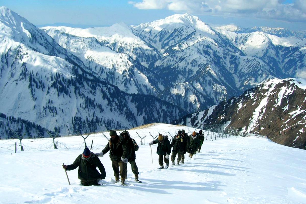 narendramodi's tweet image. Greetings to @BSF_India personnel and their families on BSF Raising Day. BSF exemplifies fortitude and impeccable service to our nation. They protect us from adversity, be it on the borders as well as in times of natural disasters and accidents. We are proud of BSF.