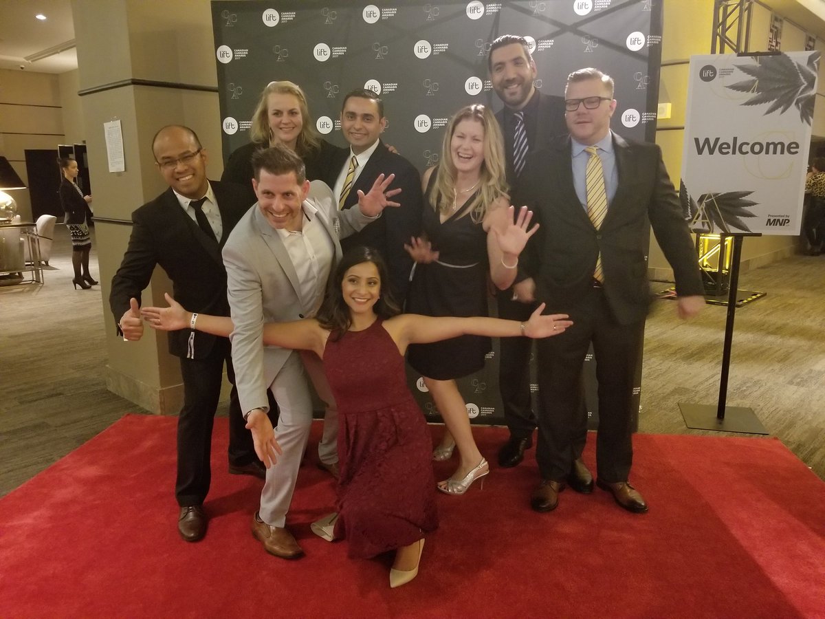 _deepakanand's tweet photo. Team @CannabisCCI #Ccistrong #liftCCA2017 https://t.co/IpWpvhZmbs