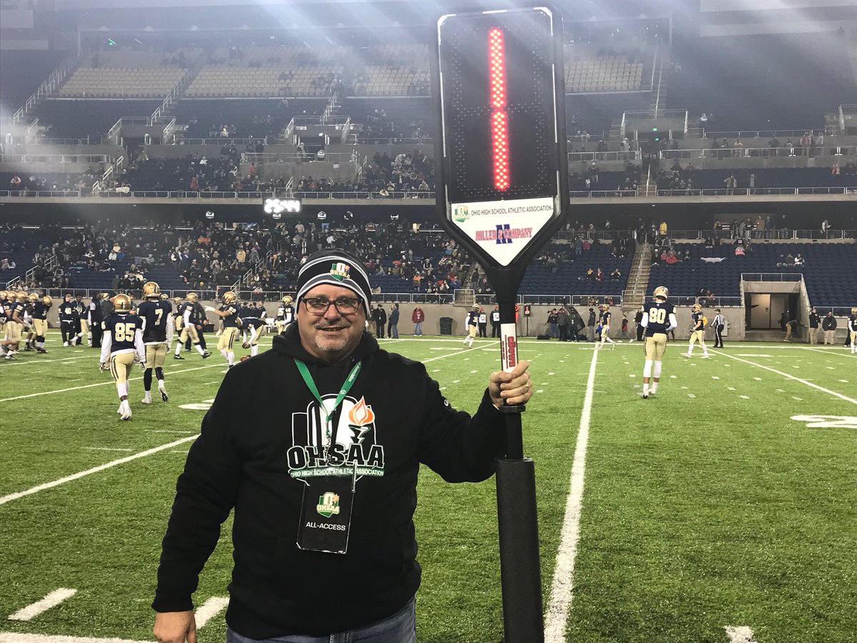 victorygameclks's tweet photo. Special thanks to @MinervaAD for using their eDown in the @OHSAASports football playoffs! Proud to have you as a customer! #VictoryGameClocks #eDown #everydowncounts https://t.co/O9kL4Rf0q9