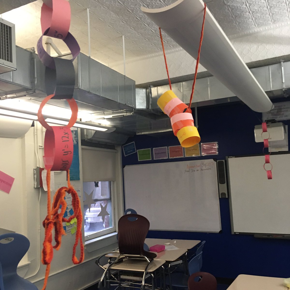 collinsnyc's tweet photo. Today's beauty Part II - decorating my classroom for the holidays with chain rule. #calculusteacher #whyiteach https://t.co/ItXkwwkdqW