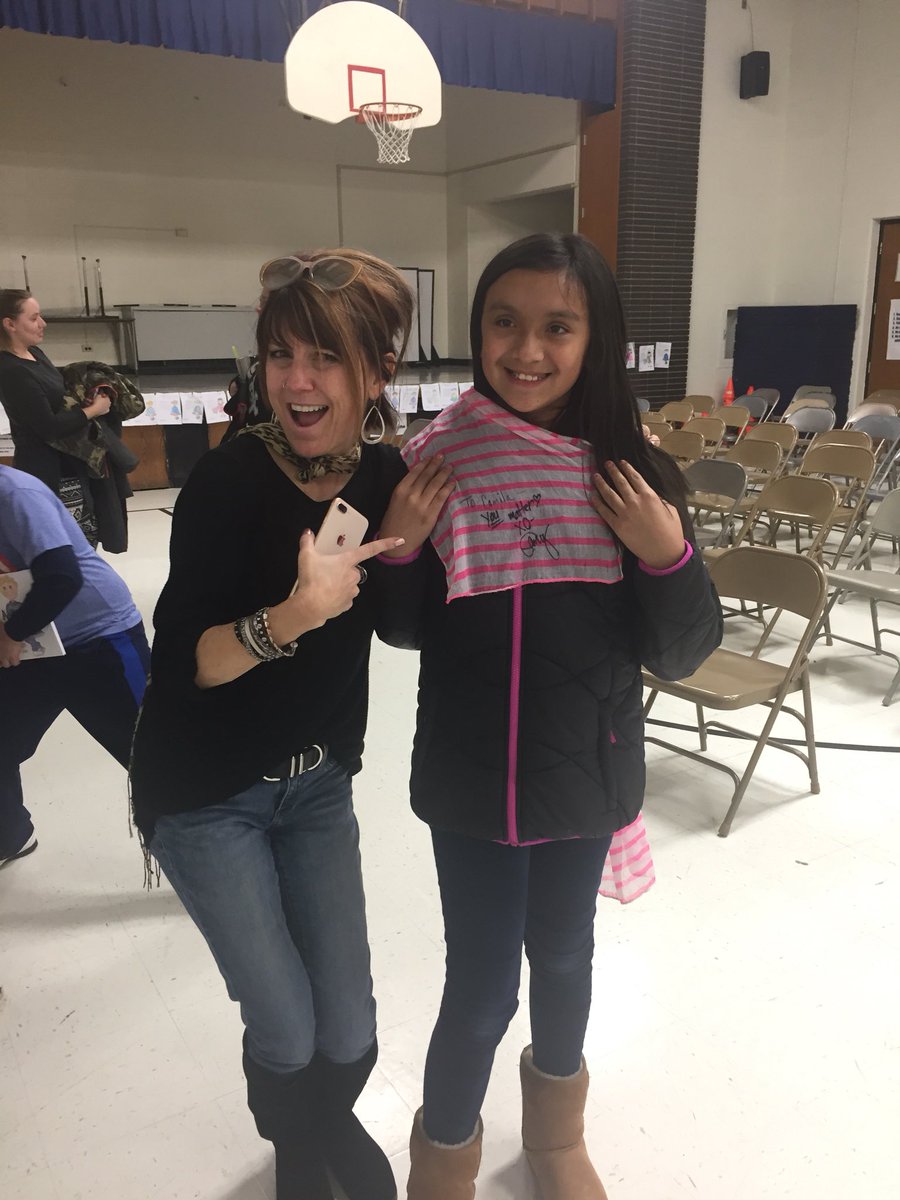 MrsOBrienLP's tweet photo. Panthers welcoming Author Amy Logan and sharing their kindness #YOUMATTER #ASD4ALL https://t.co/nvfTo0FvVr