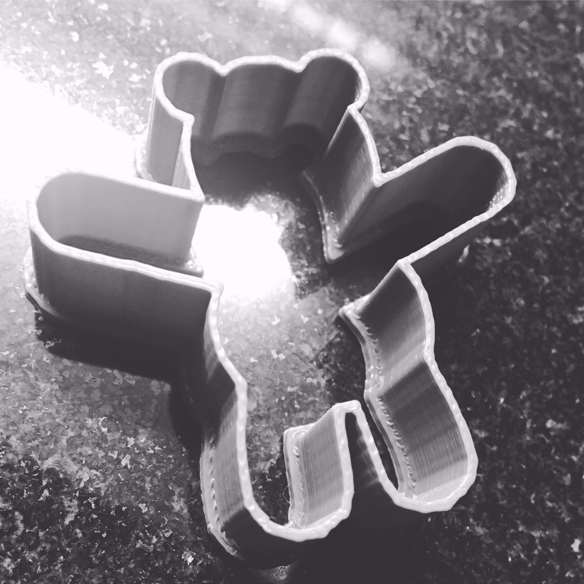 fightinmadmary's tweet photo. Check out what just arrived. Bring on the 2017 Cookie Party! #cookieparty #cookies #huggingbear https://t.co/5lNTv0xa6q