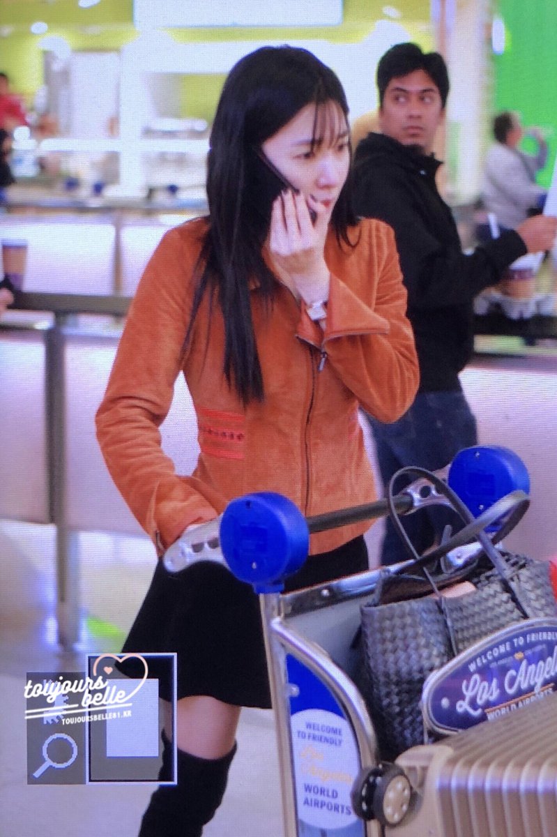 81toujoursbelle's tweet photo. 171130 LAX🇺🇸또봐용ㅠㅠㅠ #티파니 #TIFFANY https://t.co/4JNaUtdHPo