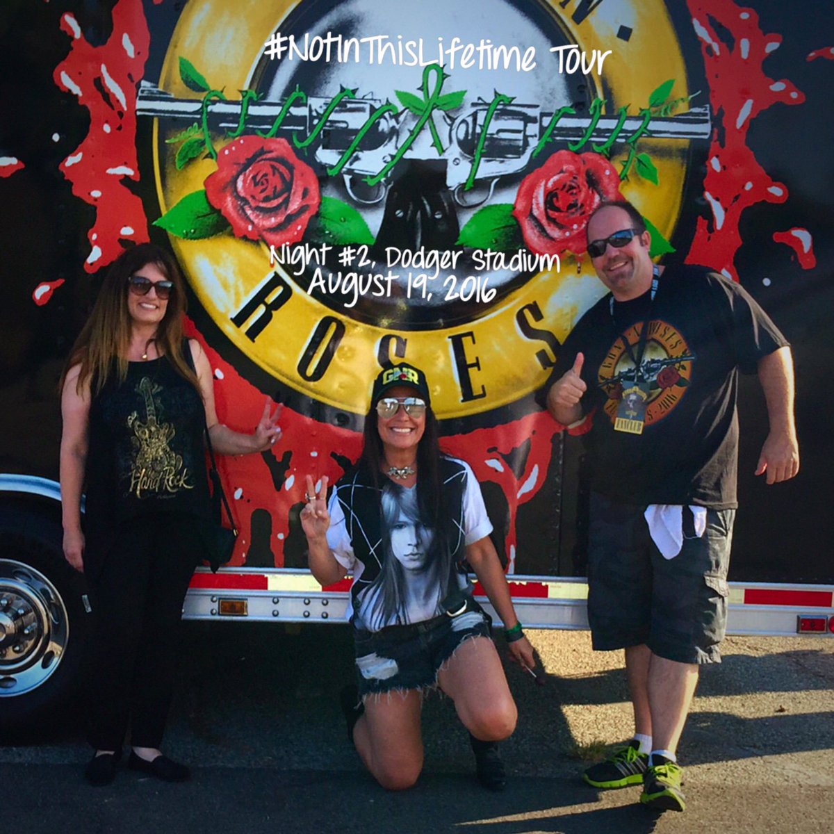 TravelinAlan's tweet photo. @gunsnroses thank you for 5 rockin’ fun #GNRinLA #NotInThisLifetime 2016 + 2017 tour dates = #BrotherSisterFun #GNRLA #GUNSNRoses #GNR #MusicHeals https://t.co/9blvUnL0WL