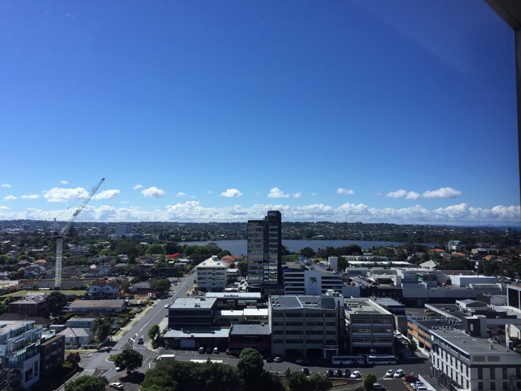 amylmcdonald's tweet photo. Very disappointed with the view from our one bedroom suite that we donβt have to pay for #workdos #auckland https://t.co/anq0c5gLSP