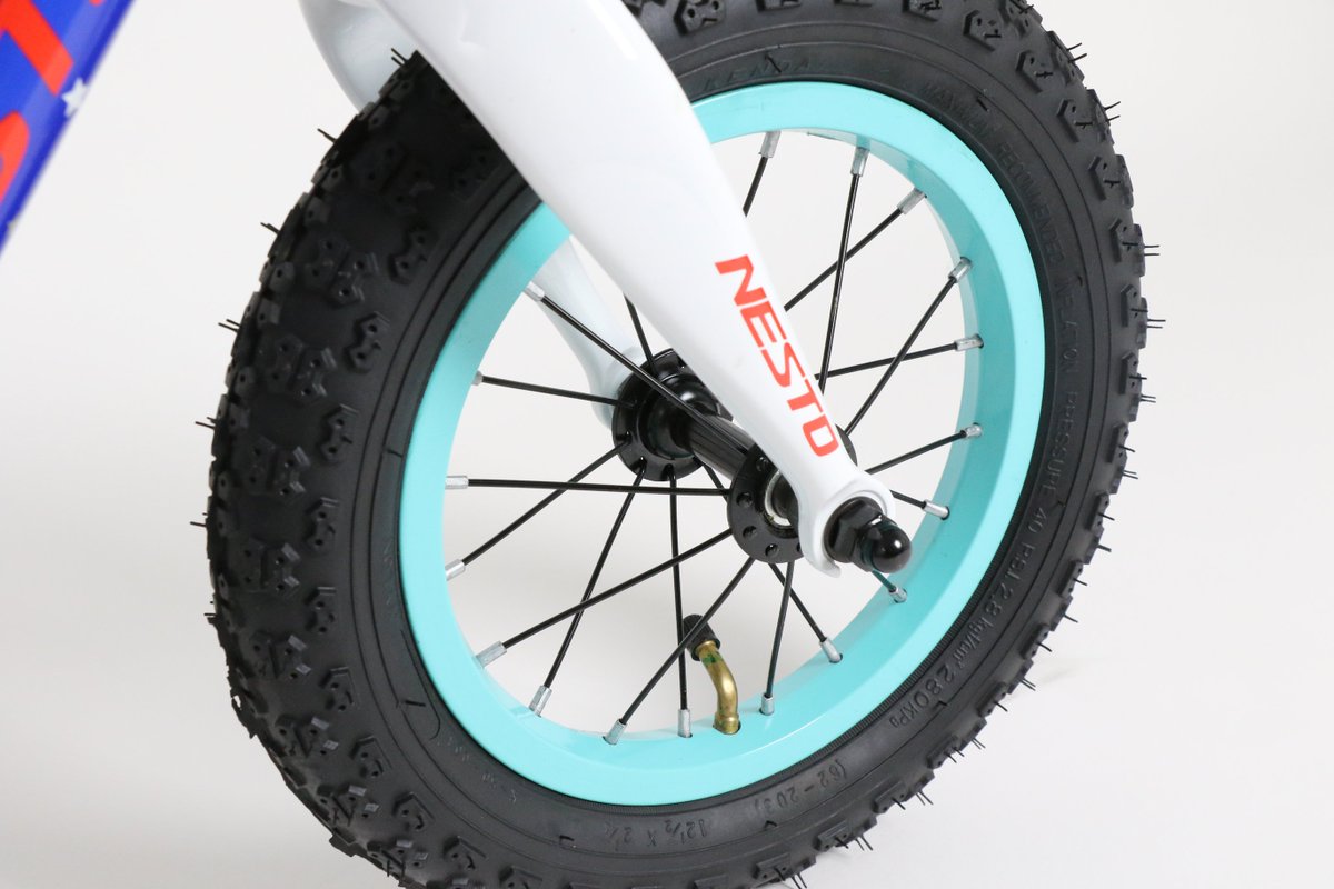 NESTObikes's tweet image. FASTKID-Kに使われる大人用スポーツサイクルと同じ技術その３　適正なハンドリングを生み出すオフセット付きフォーク、耐久性に優れたリム・ハブ・スポーク組ホイール、クッション性とグリップ力に優れたチューブドタイヤ。 #NESTObikes #FASTKID